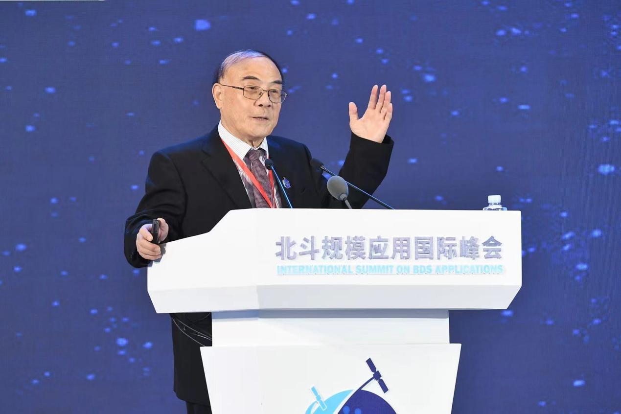 刘经南：对“一流北斗”的追求永无止境